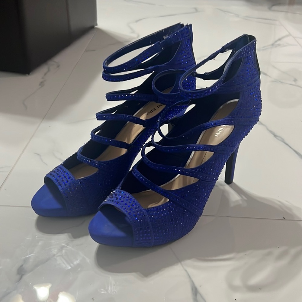 Brand:GIANNI BINI; Size 11M; Color Blue